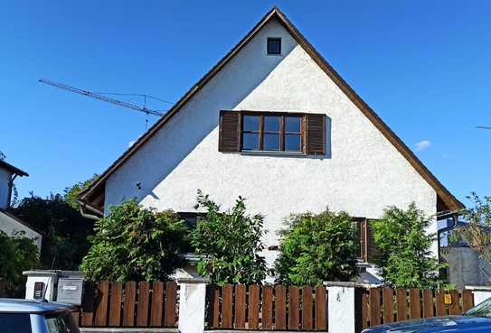 Einfamilienhaus mit großem Garten und top Lage