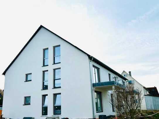 NEUBAU! Geschmackvolle 3,5-Zimmer-Wohnung mit Terrasse/Balkon in Weil im Schönbuch - Neuweiler