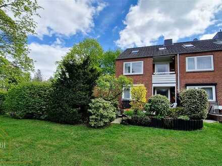 Ansprechendes Reihenendhaus mit großem Garten und Garage in HH-Niendorf