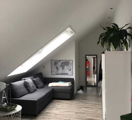 Neuwertige 2-Zimmer-Wohnung mit Balkon und Einbauküche in Rauenberg