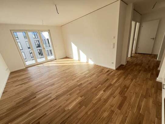 **Exklusives Wohnen - Erstbezug - 4 Raumwohnung mit Balkon und EBK- Zichorienhöfe**