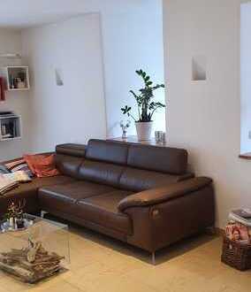 Große 3-Zimmer-Maisonette-Wohnung mit EBK in Aschau am Inn