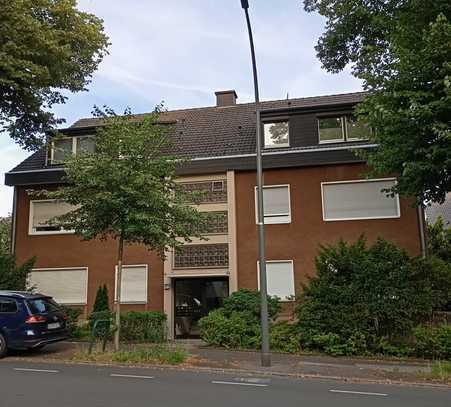 2-Zimmer-Dachgeschosswohnung mit Terrasse und Tiefgarage Im Dortmund Süden
