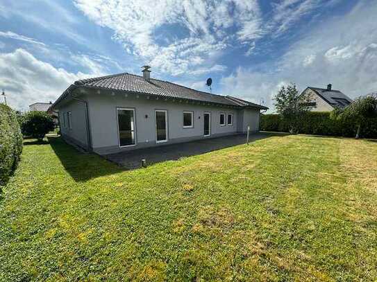 Barrierefreier Bungalow mit Garten und Garage