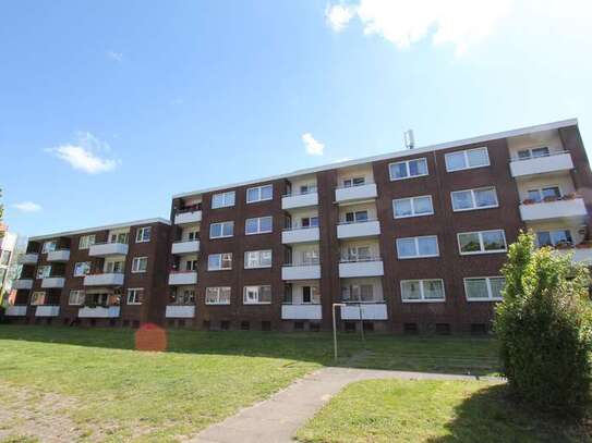 Großräumige und gemütliche 3-Zimmerwohnung mit Balkon im Erdgeschoss