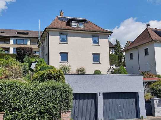 2 Familien Haus mit großem Grundstück in schöner Aussichtslage