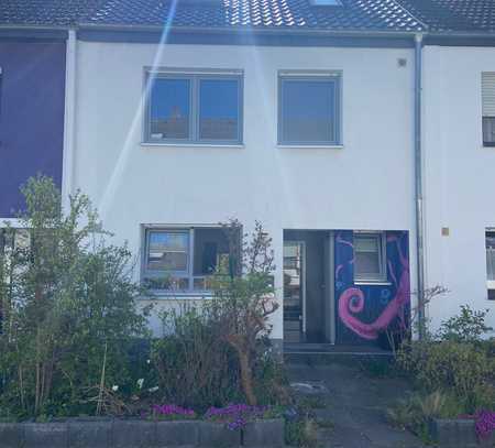 Schönes Reihenmittelhaus mit gehobener Ausstattung in Ketsch | Privater Verkauf