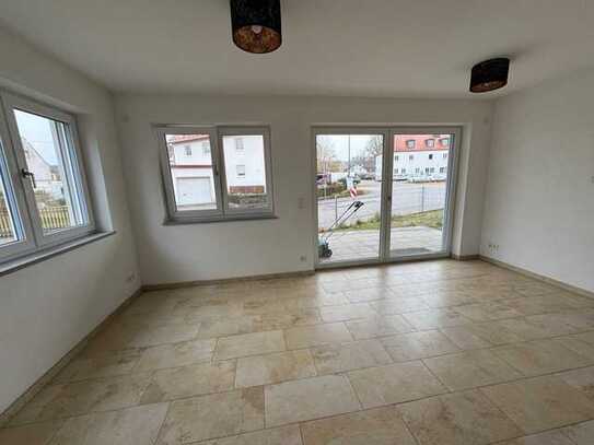 Schrobenhausen zentrale Lage sch., neu 3 Zi. EG Whg.KFW55 EBK, Gartenant.,PKW Stellplatz. FREI