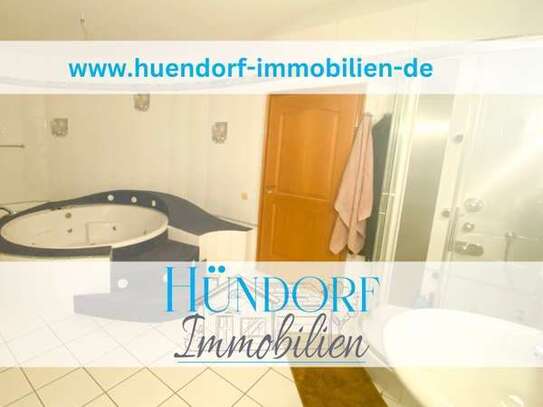 ‼️Wohntraum mit luxuriösem Badezimmer, traumhafter Galerie und Atemberaubendem Kaminofen‼️