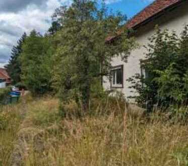 Schönes Baugrundstück in besonderer Lage mit Altbestand in 32760 Detmold