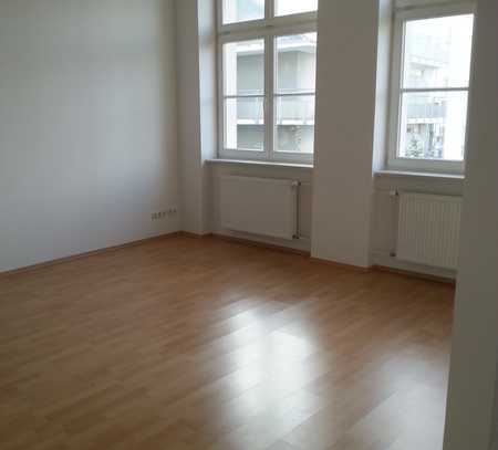 Schöne 3-Zimmer-Wohnung in Citylage, ruhige u. helle Gartenausrichtung