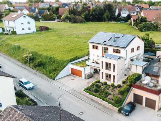 Exklusive und erstklassige Villa in Lappersdorf: Luxus und Natur in perfekter Harmonie