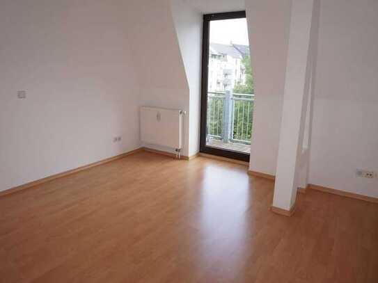 DG-Whg. - Bad mit Dusche - inkl. EBK - Balkon !