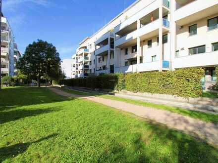 Moderne Eleganz auf zwei Ebenen: Maisonette mit 3 Zimmern im Niedrigenergiehaus