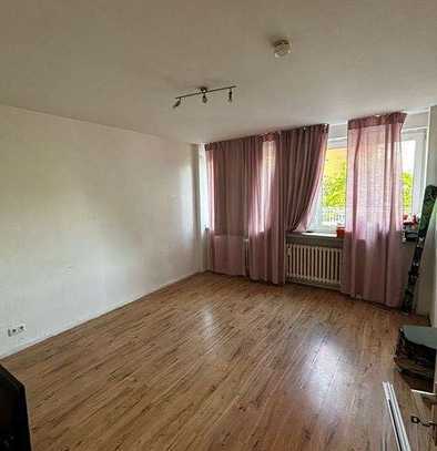 Für Singles oder Paare: sehr schöne, zentral gelegene 2-Zimmer-Wohnung zu vermieten!