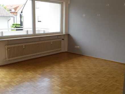 Helle 3-Raum-Wohnung mit EBK und zwei Balkonen in Ka-Rintheim