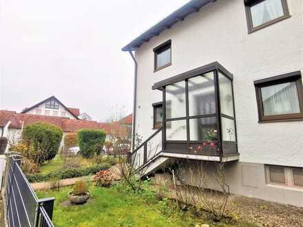 Neuer Preis. Gepflegte Doppelhaushälfte mit XXL Garage in attraktiver Lage!