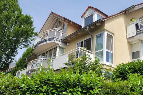 Maisonette-3-Raum-Wohnung in Wiesbaden-Kloppenheim mit 3 Balkonen