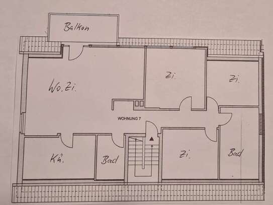 Helle Wohnung in gepflegtem Mehrfamilienhaus