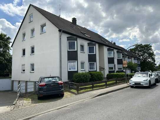 Große Dachgeschosswohnung mit Garage