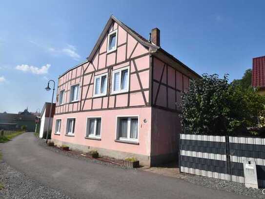 ZFH in ruhiger Wohnlage in Niedersachswerfen mit gr. Carportanlage - Inkl Mieteinnahmen