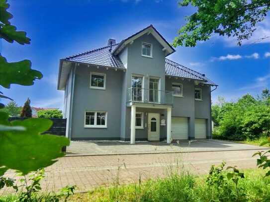 Kindsbach: Freistehendes, großzügiges Einfamilienhaus mit hochwertiger Ausstattung