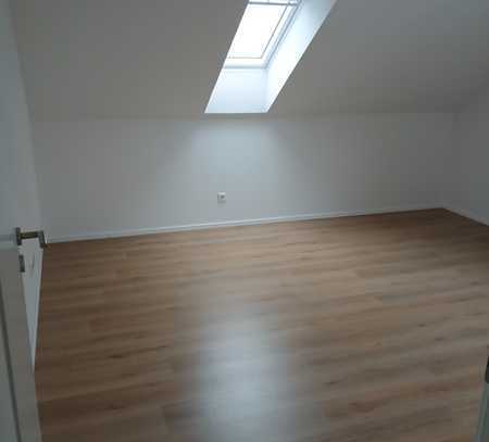 1400 € - 115 m² - 4.0 Zi.