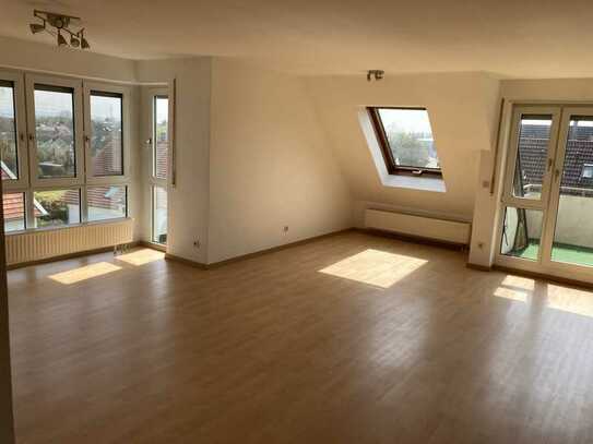 Maisonette-Wohnung mit EBK am Ortsrand von Ludwigsburg-Ossweil