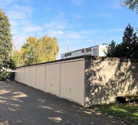 Abschließbare Garage im Hinterhof in Köln Holweide