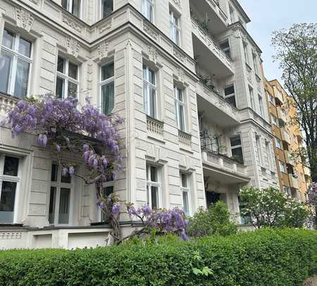 Charmante Altbauwohnung in einem der beliebtesten Kieze Berlins - nahe dem Viktoria-Luise-Platz