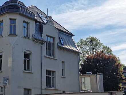Exklusive 2-Zimmer-Wohnung mit Balkon und EBK in Landau