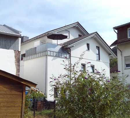 Neuwertige Maisonetten Wohnung in Gorxheimertal ** Haus in Haus **