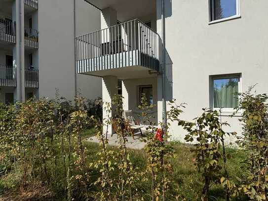 2-Zimmerwohnung mit sonniger Terrasse, Einbauküche und Tiefgaragenstellplatz