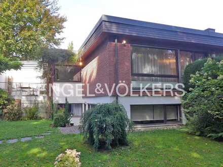 Klassischer Bungalow mit ELW + schönem Garten