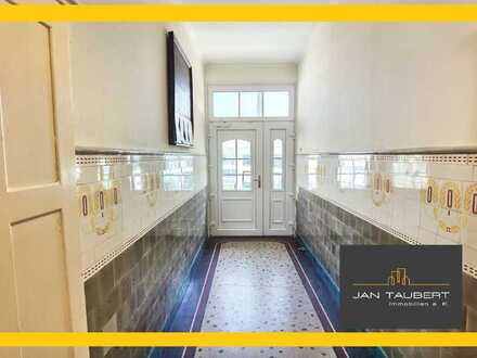 **MEHRFAMILIENHAUS in KIEL-HASSEE** - top Vermietbarkeit mit weiterem Potential -