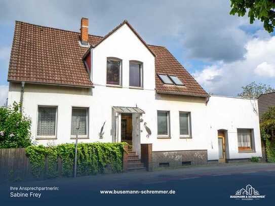 Einfamilienhaus mit 7 Zimmern auf ca. 209 m² in begehrter Lage in Misburg und großzügigem Grundstück