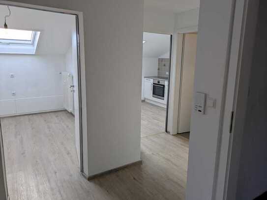 Helle teilsanierte 3-Zimmer-Wohnung in bester Lage