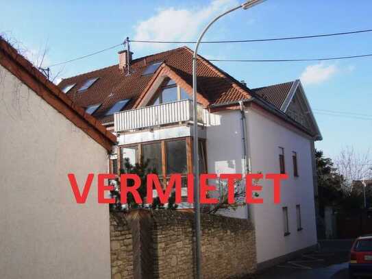 VERMIETET | Außergewöhnliche, helle 3,5-Zimmer-Maisonette-Wohnung mit Balkon in Ober-Ingelheim