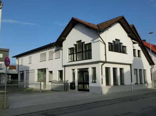 Riedstadt-Leeheim! **Wohn- und Geschäftshaus mit Lager, Werkstatt, Laden und Wohnungen**