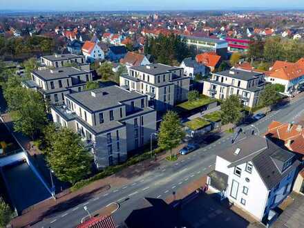 Neuwertige Wohnung mit drei Zimmern sowie Balkon und Einbauküche in Lübbecke