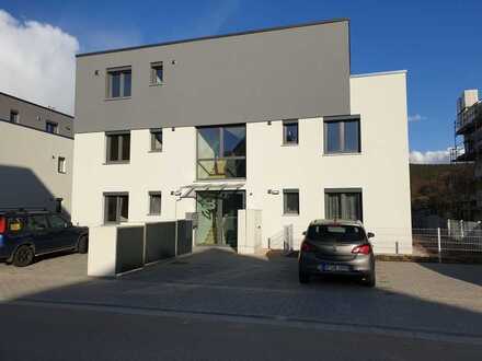 Wunderschöne 3-Raum-Wohnung mit Balkon und EBK in Höchst
