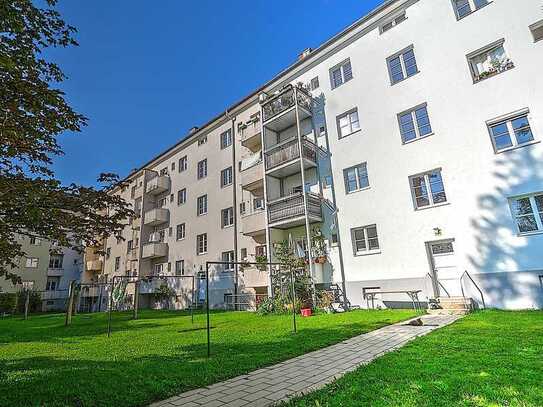 MÜNCHEN-SCHWABING: CHARMANTE ALTBAUWOHNUNG IN RUHIGER LAGE - NAHE DEM LUITPOLDPARK!