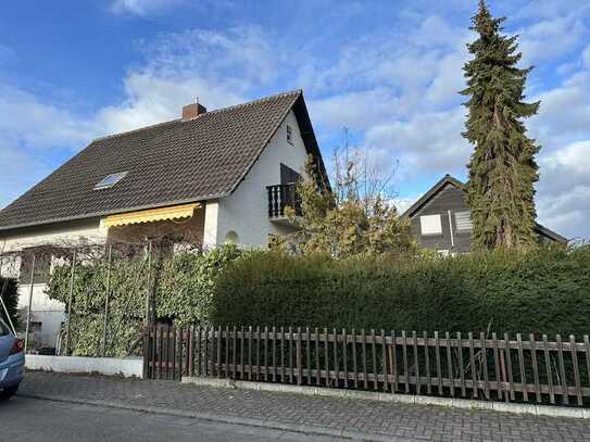 Einfamilienhaus in guter Lage mit großem Garten