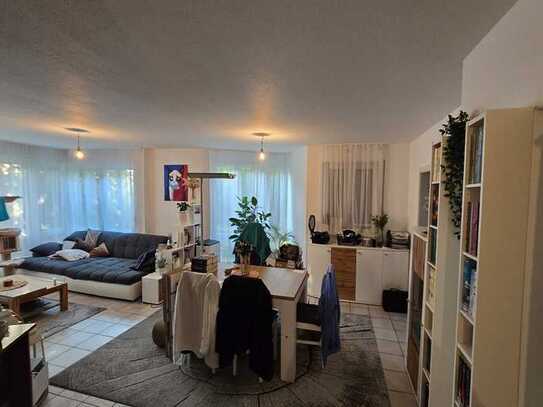 Gemütliche 2 Zimmer Wohnung mit eigener Gartenterrasse in Ortsrandlage