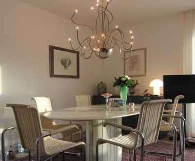 Möblierte 2-Zimmer-Wohnung mit gehobener Innenausstattung mit EBK und Balkon in Bad Waldliesborn