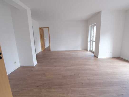 3 Zimmer, Balkon, zentrumsnah – frisch renoviert und bezugsbereit