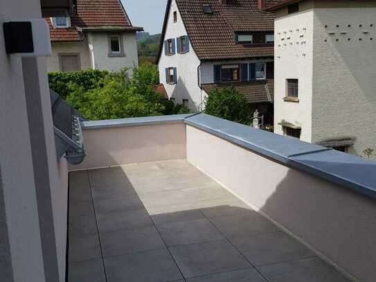 Erstbezug nach Sanierung mit Balkon: Freundliche 4,5-Zimmer-Wohnung zentral in Biberach/Baden