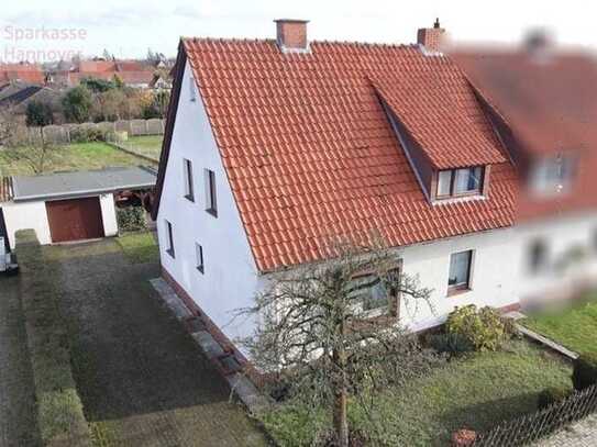 Handwerkerhaus mit großem Garten