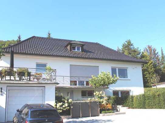 Traumhafte Villa mit Einliegerwohnung in bester Wohnlage