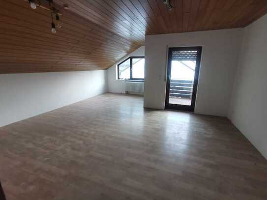 700 € - 69 m² - 2.5 Zi.